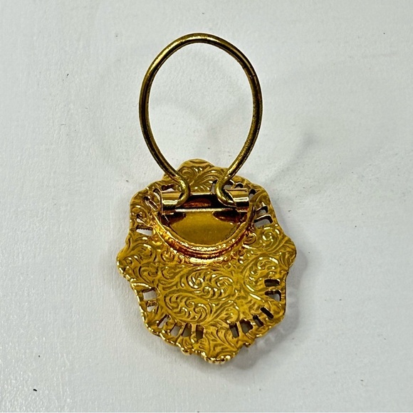 1928 Scarf Clip Cameo Gold Tone and Tiny Faux Pearls - Picture 7 of 8